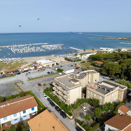 Hotel Quisisana Vada Buitenkant foto