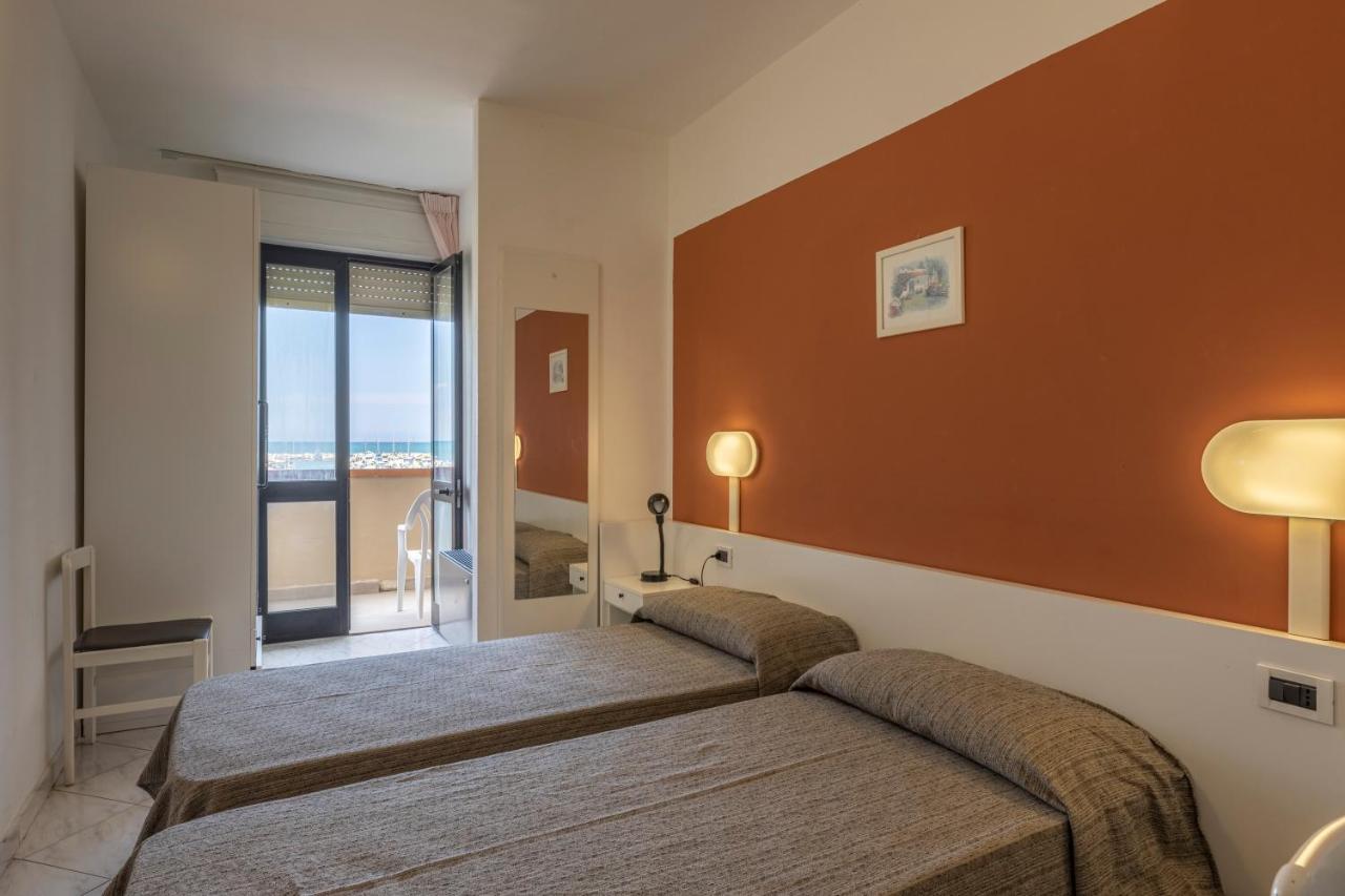Hotel Quisisana Vada Buitenkant foto