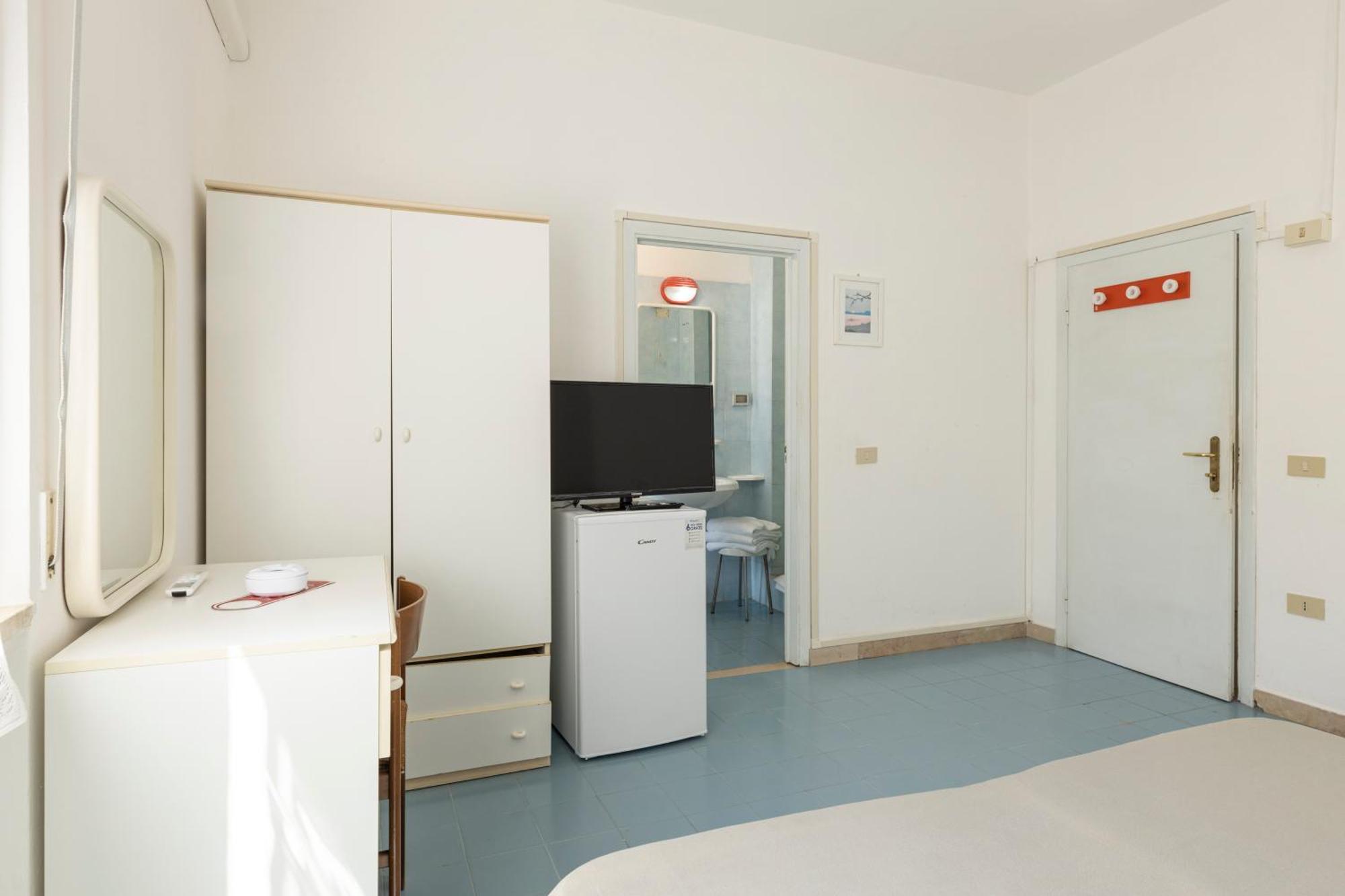 Hotel Quisisana Vada Buitenkant foto