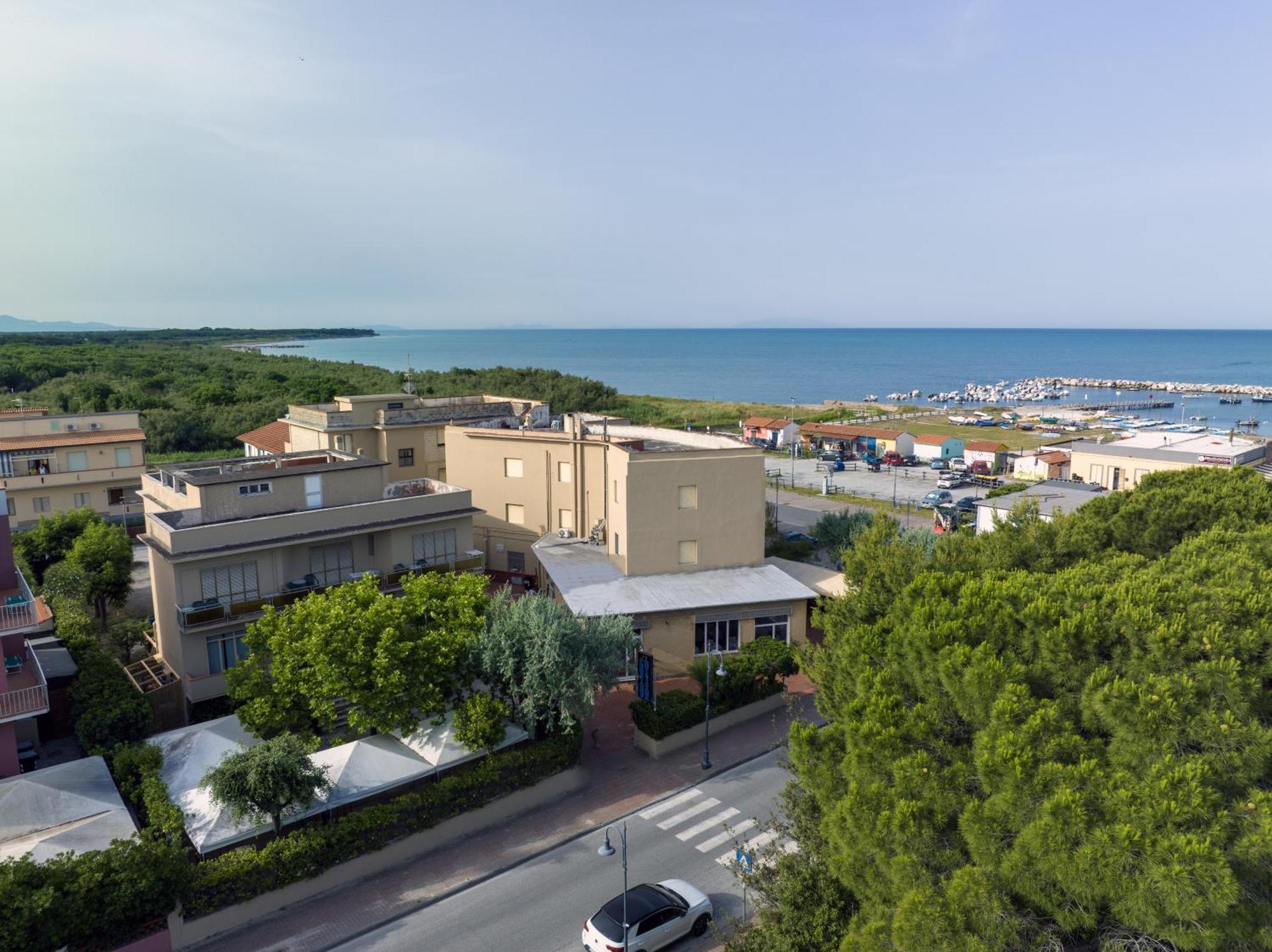 Hotel Quisisana Vada Buitenkant foto